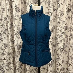 Ariat Teal Colored Reversible Fitted Insulated Vest. Sz S